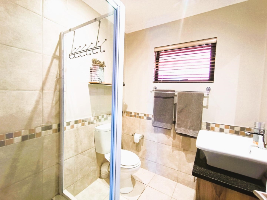 3 Bedroom Property for Sale in Langenhovenpark Free State